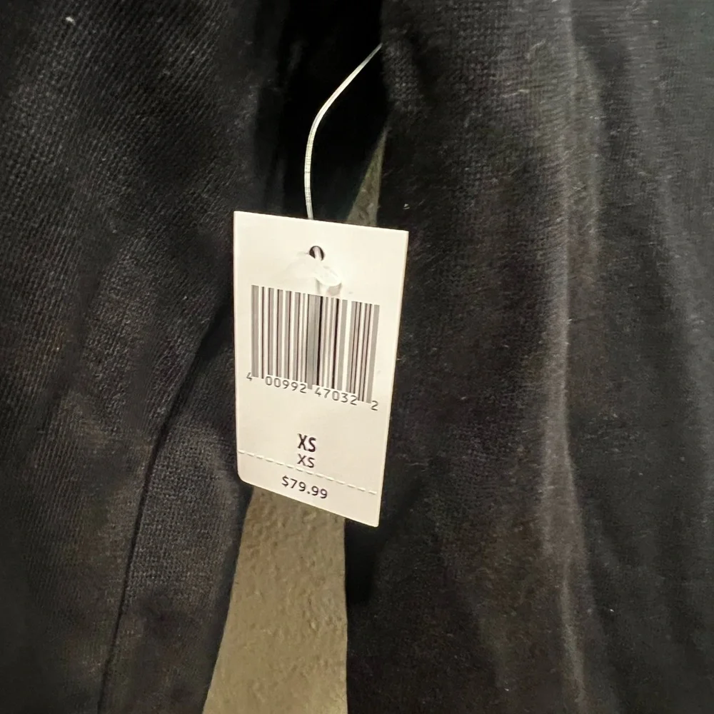 NWT Disney Black Hoodie with Glitter Mouse Logo 💫 - Picture 3 of 8
